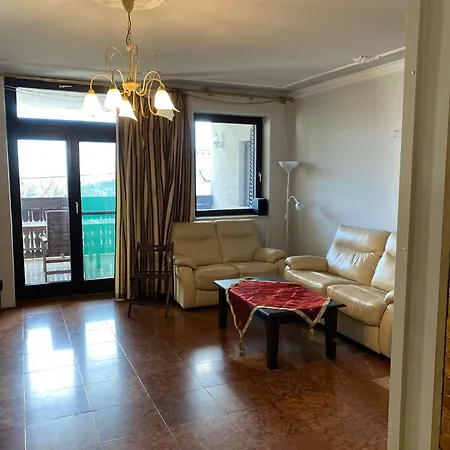 Luxury 3 Bedroom In A Forest 10min Drive From Center Budapest