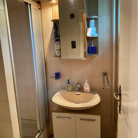 Luxury 3 Bedroom In A Forest 10min Drive From Center