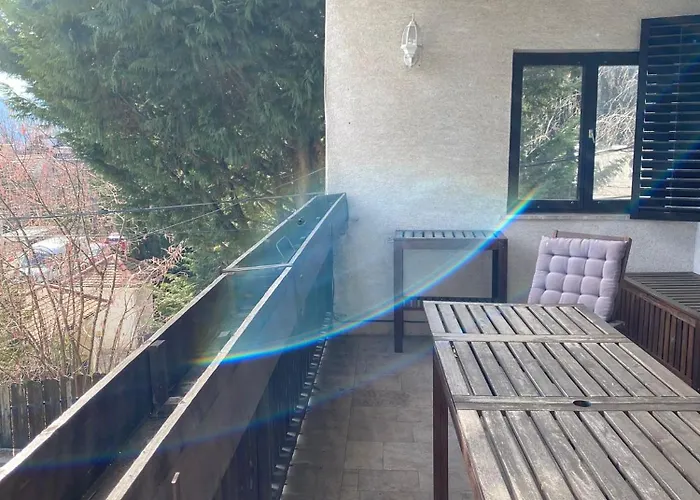 Luxury 3 Bedroom In A Forest 10min Drive From Center Будапешт