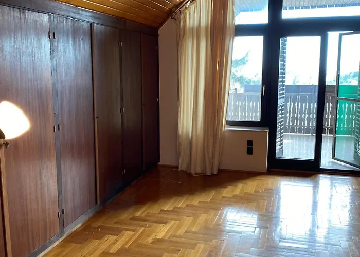 Вилла Luxury 3 Bedroom In A Forest 10min Drive From Center *