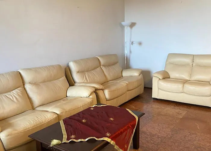 Luxury 3 Bedroom In A Forest 10min Drive From Center Будапешт