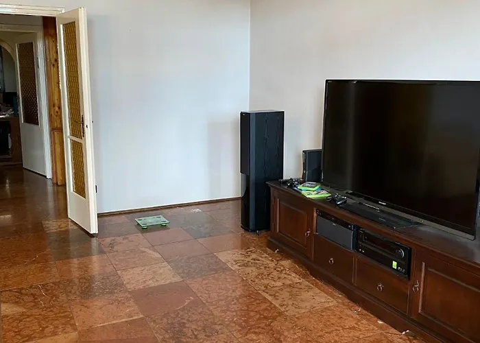 Luxury 3 Bedroom In A Forest 10min Drive From Center *
