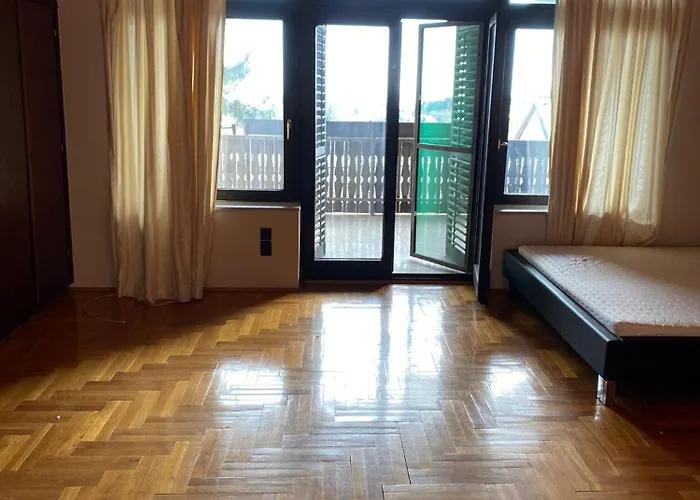Luxury 3 Bedroom In A Forest 10min Drive From Center Вилла
