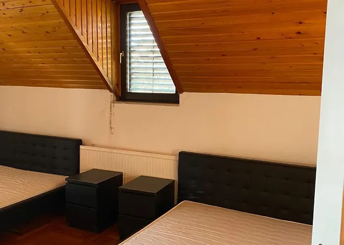 Luxury 3 Bedroom In A Forest 10min Drive From Center * Будапешт