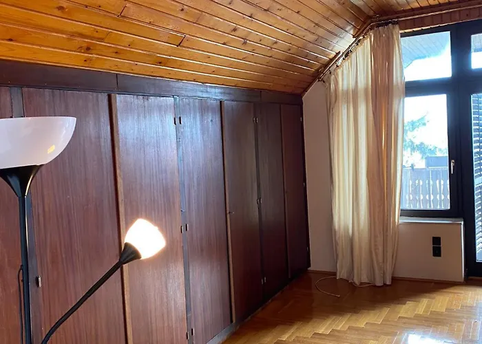 Вилла Luxury 3 Bedroom In A Forest 10min Drive From Center