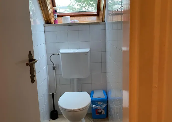 Вилла Luxury 3 Bedroom In A Forest 10min Drive From Center Будапешт